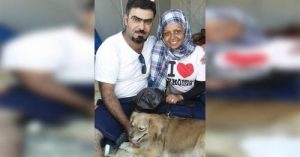 ペット以外のすべてを置いて祖国を去ったシリアの難民たち